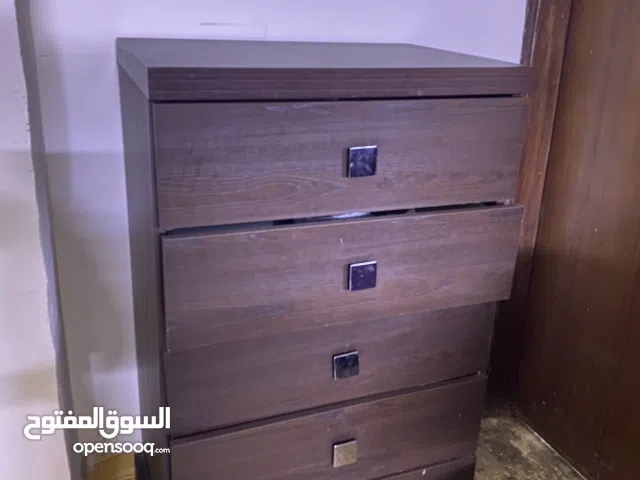 دولاب خزن او كومدي للبيع