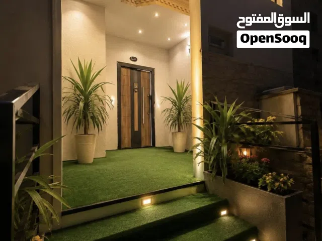 فيلا صغيره في حدايق الأهرام خطوات من بوابه حورس
