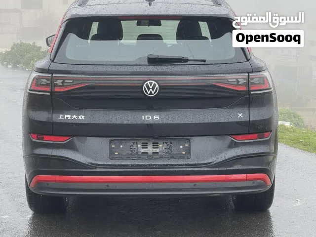 2022, فولكسفاغن, ID 6, ID.6 Crozz Pure+