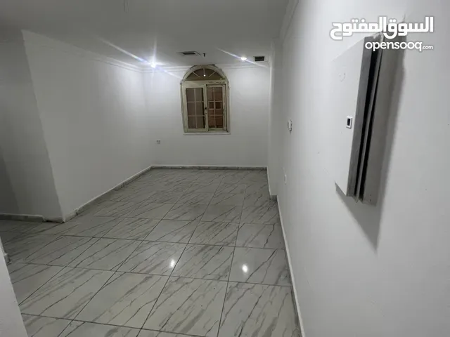 90 m2 2 Bedrooms Apartments for Rent in Hawally Maidan Hawally