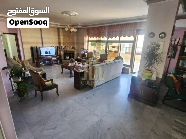900 m2 5 Bedrooms Villa for Sale in Amman Daheit Al Rasheed