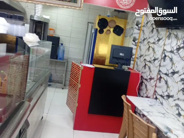 مطعم سناكات للبيع بسعر حرق شفا بدران منطقة سكنية وتجارية اجار المخزن 375 شهري سبب البيع  فض الشراكة