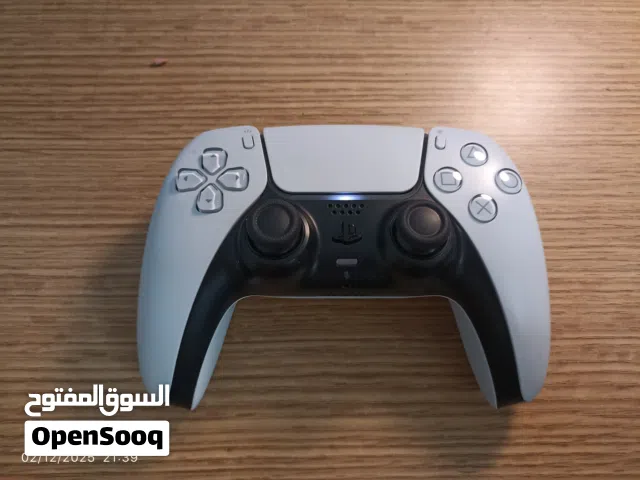 للبيع { ذراع تحكم PlayStation 5 أصلية – بحالة جديدة }
