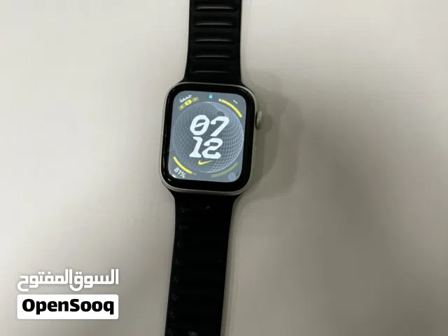 ابل واتش سيريس 5 نايك
