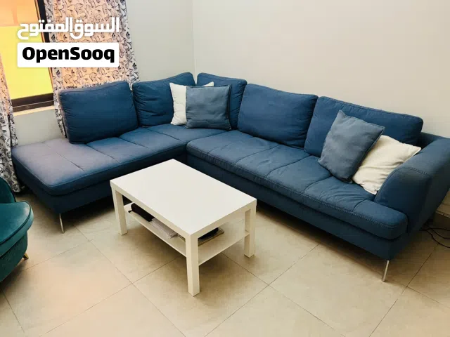 كنبة صالة واسعة