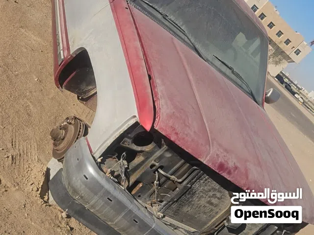 شيفروليه بيك أب حمرا موديل 1992