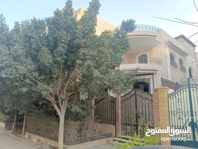 210 m2 4 Bedrooms Villa for Sale in Giza 6th of October