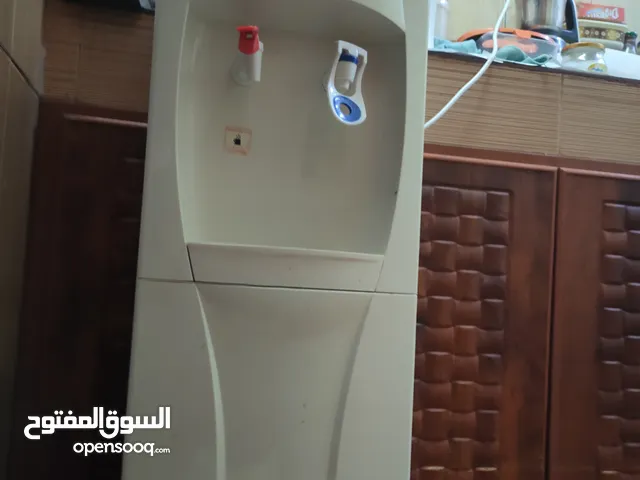 perfect working condition hot and cold water dispenser at Al khoud 6