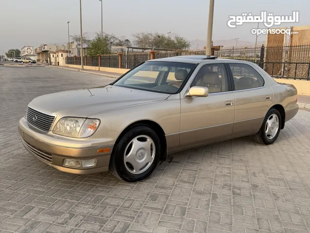 لكزس ال اس 400 للبيع وارد امريكا كلين تايتل بدون حوادث بقمه النظافه