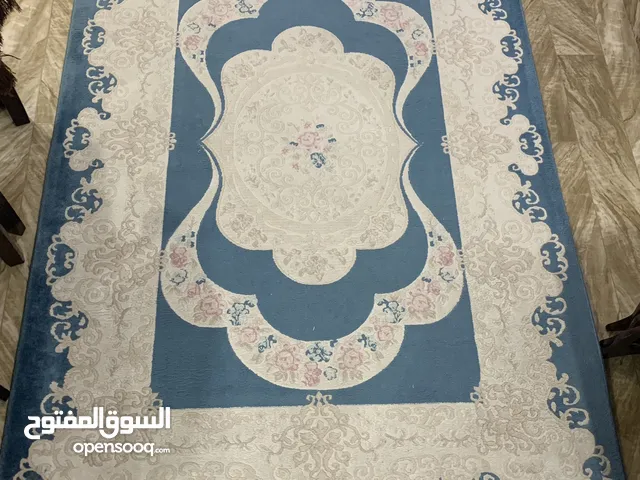 سجادة تركية نظيفة جدا ب 5 دينار بس..