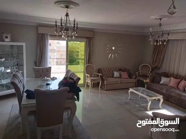 200 m2 3 Bedrooms Apartments for Sale in Giza Hadayek al-Ahram