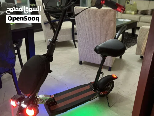 سكوتر سرعة 60 شبه جديدة