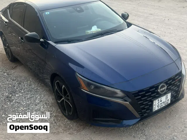 Used Nissan Altima in Basra