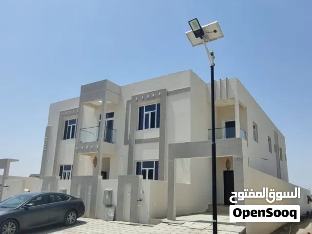 350 m2 5 Bedrooms Villa for Rent in Muscat Al Maabilah
