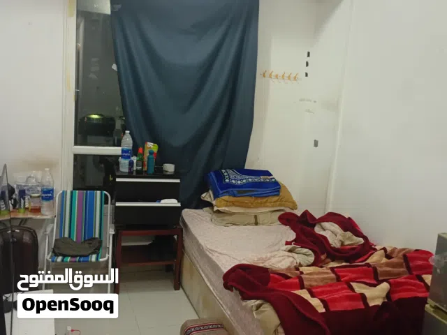 (مشاركه سكن ) مطلوب شخص من بلاد شام غير مدخن للمشاركه في غرفه ماستر في شقه بالسالميه على موقع حيوي