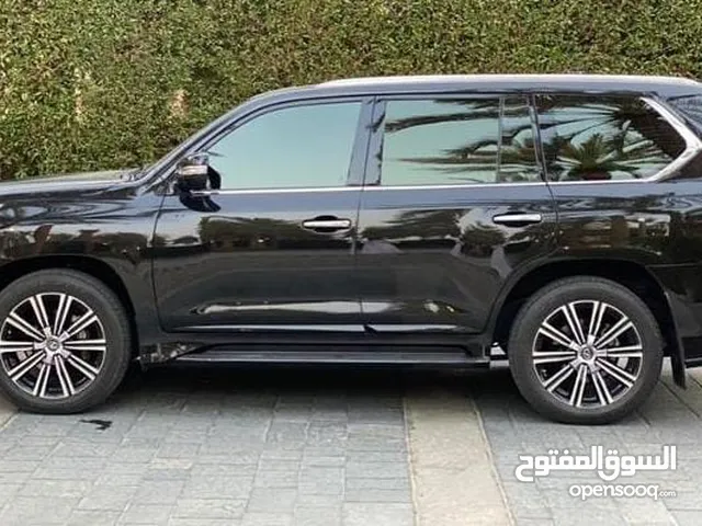 SUV Lexus in Muscat