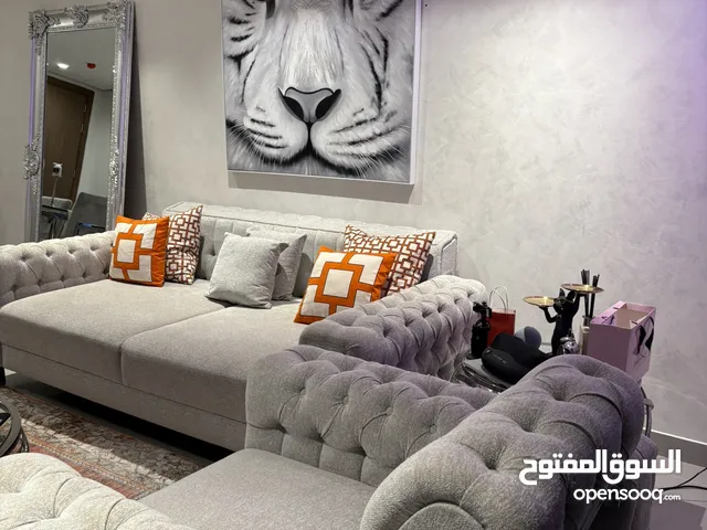 صوفا للبيع لون رمادي فاتح