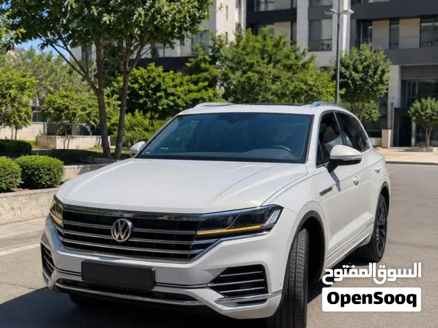 2020 Volkswagen Touareg R