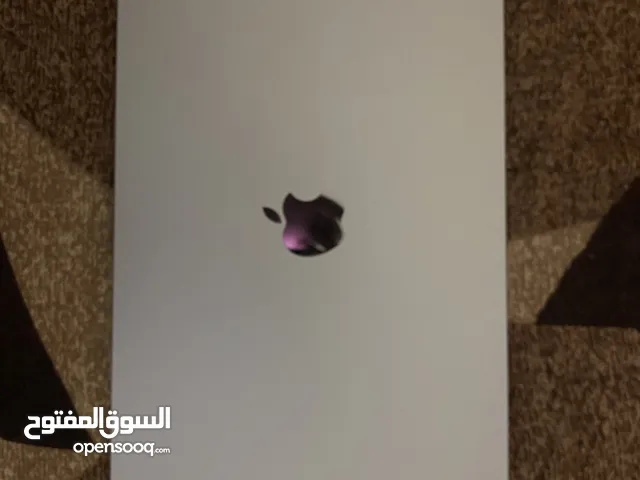 MacBook Air 2022 M2 chip// BROKEN SCREEN