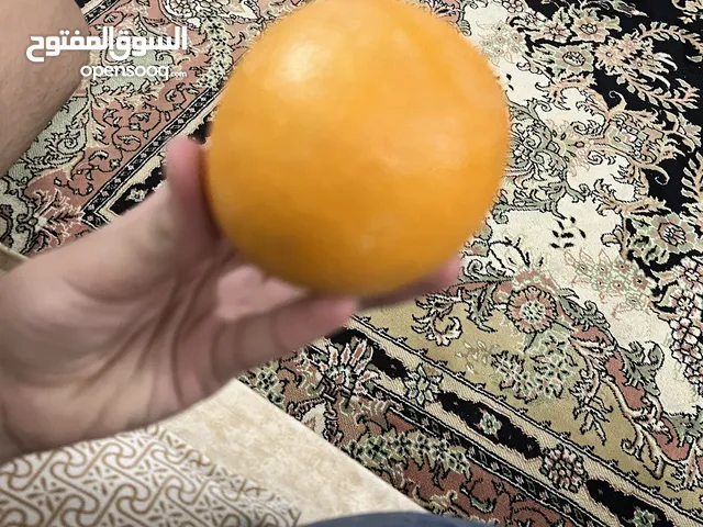 برتقال مع تفاح صغير معفن 25 الف عراقي وبي مجال