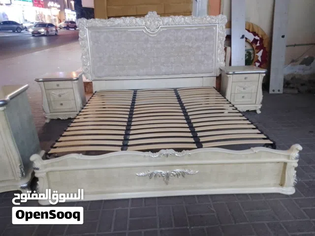 bed For sale no mattres