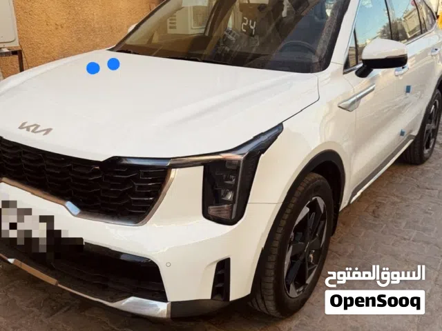 كيا سورينتو 2024  اربعه سلندر 2500  اگدال ماشيه 20 الف فقط حقيقي
