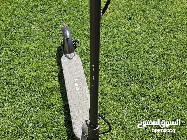 JETSON electric scooter [30km range,front and rear new solid tires, ride without puncture anxiety]
