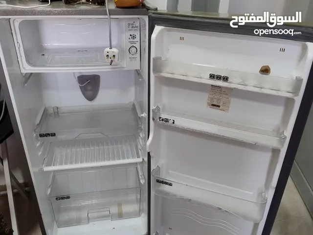 very good working conditon sharp fridge for sale