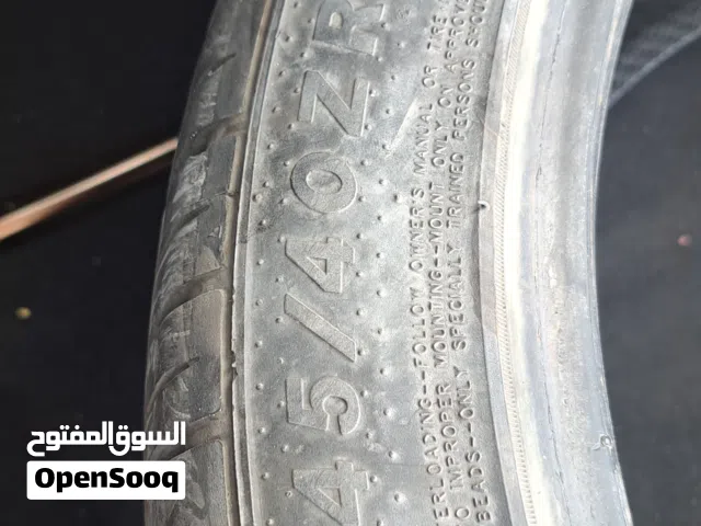 245/40 R18