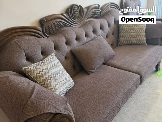 طقم كنب تنجيد جديد لون بني