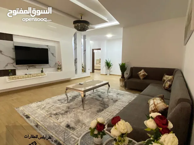شقة مفروشة الدور التاني #للايجار في السياحية مكتب طرابلس للعقارات ، مقدم 6 أشهر وقابل للنقاش