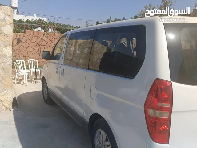 باص هونداي H1