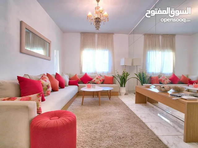 شقق للايجار اليومي في مراكش تانسيفت جيليز مفروشة تحتوي على صالون مغربي و مسبح و انترنت ومكيف........