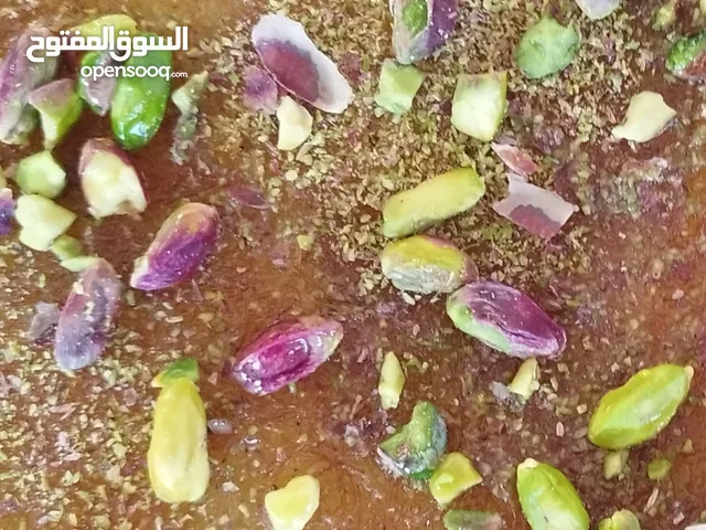 كنافة وجبنة فلسطينية بأيدي فلسطينية، اي طلب قم بالتوصية وأنا أحضرها خلال 10 دقائق لنصف ساعة