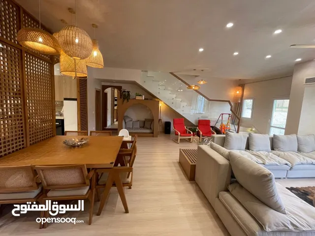 250 m2 4 Bedrooms Villa for Sale in Cairo Fifth Settlement