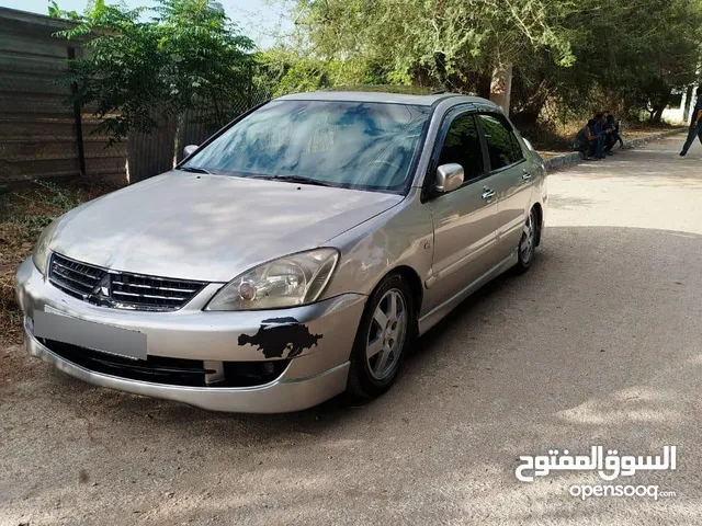 متسوبيشي لانسر موديل 2009