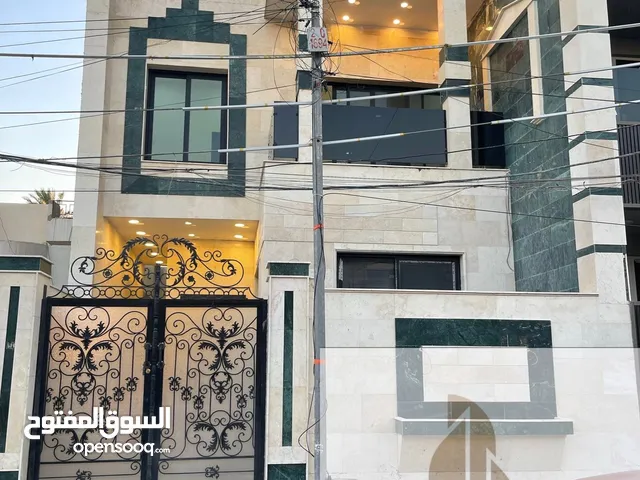 دار للبيع فول ديلوكس 3 طوابق 183م فول ملكي خريطة اماراتية في السيديةحصراً لدى مكتبنا الاعتمادالهندسي