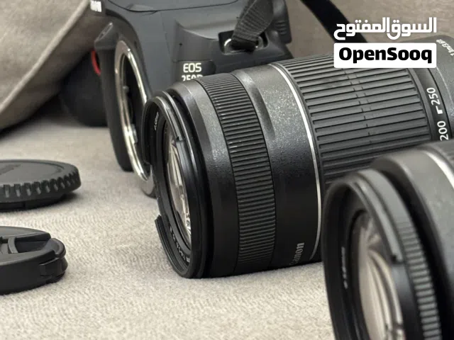 كاميرا كانون بحالة ممتازة مع 3 عدسات و جنطه كبيره تكفي للكاميرا و عدساتها للتفاصيل حياك خاص