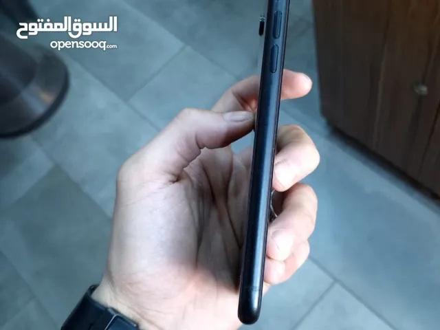Apple iPhone XR 64 GB in Amman