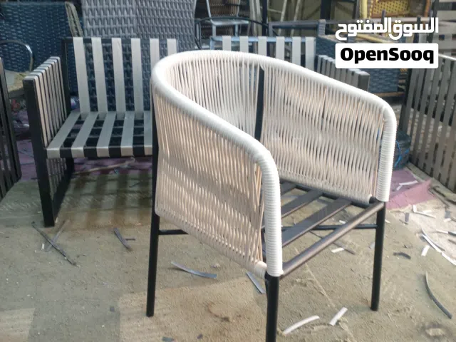 أطقم سفره وكراسي كافيه