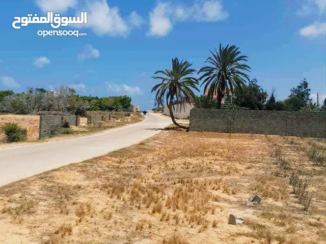 السلام عليكم  ارض للبيع تبعد على بحر سيلين كيلو متر