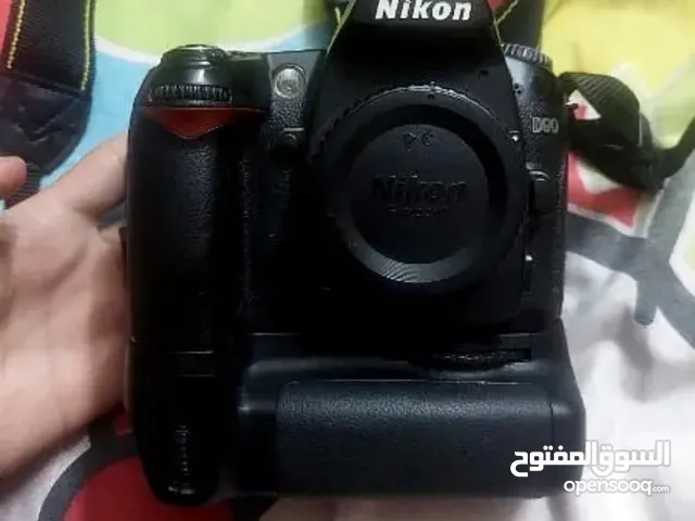 كاميرا نيكون دي 90