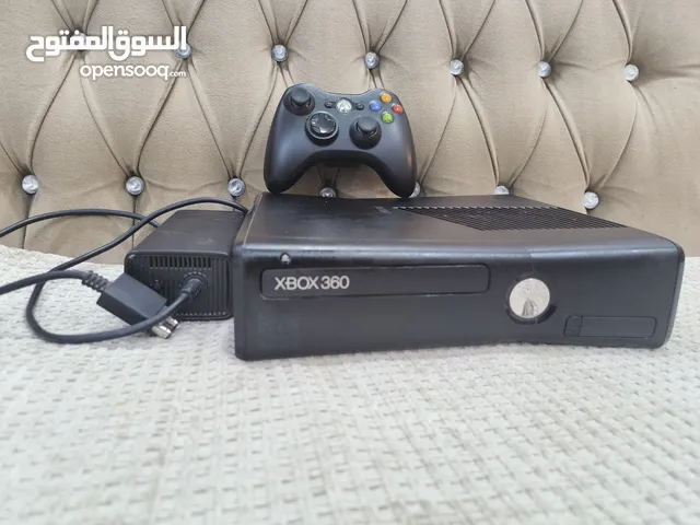 جهاز XBOX360 كامل القطع لا يحتوي على نقص