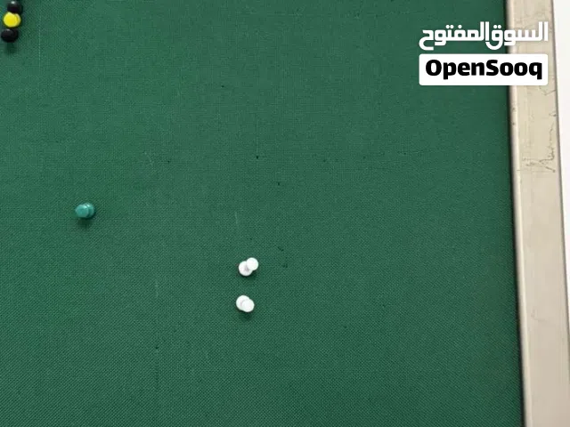 لوحة اعلانات استعمال بسيط شبة جديدة لايوجد بيها عيوب