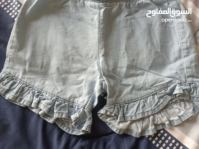 girls and boys tops and trousers age 4 5 and 6 to 7 for sell Abu Dhabi Al Rayyana Complex