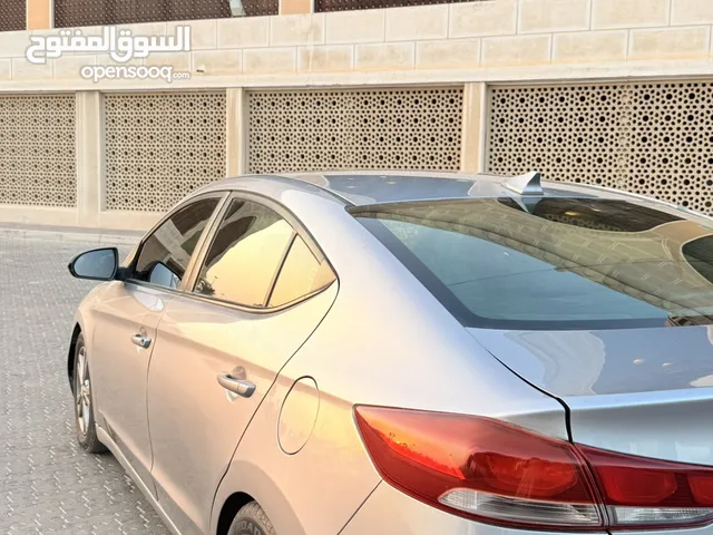 URGENT SALE HYUNDAI ELANTRA 2017 MODEL ONLY 128k MILES