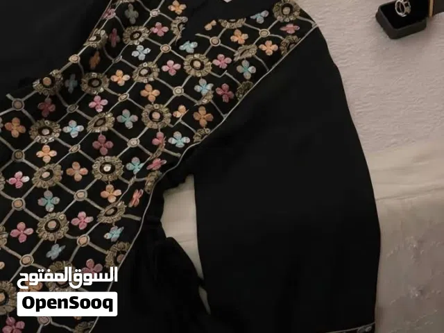 عباية تطريز ترند