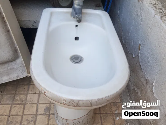 حوض بيديه خزفي مستعمل