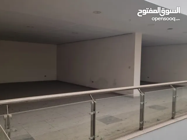 بدل محلات بالخليل مقابل بناء ببيت لحم