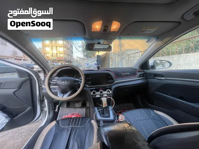 2020 هيونداي النترا Standard